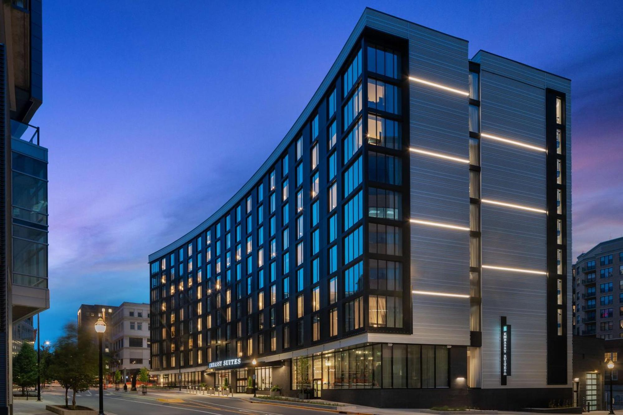 Embassy Suites By Hilton Madison Downtown Екстериор снимка